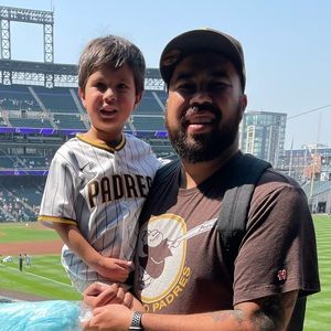 Meet your Posher, Christopher